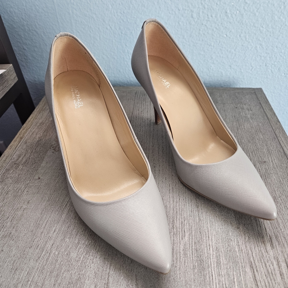 MK Flex Mid Leather Pump